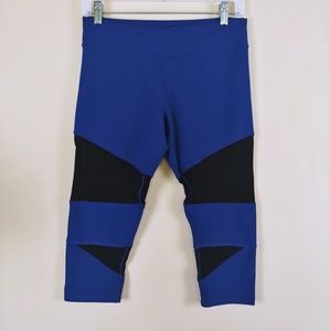 The Free Yoga Blue & Black Mesh Cropped Leggings